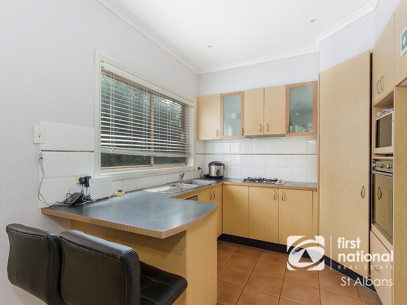6 Celendine Place, Hillside VIC 3037