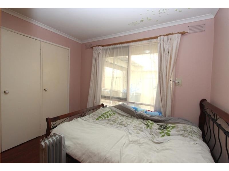 28 Marshall Avenue, St Albans VIC 3021