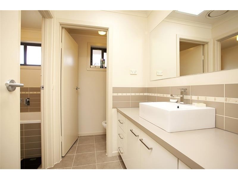 19 Winnington Street, Deer Park VIC 3023