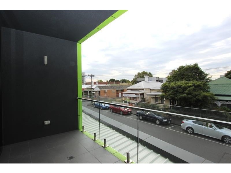 2/17 Byron Street, Footscray VIC 3011
