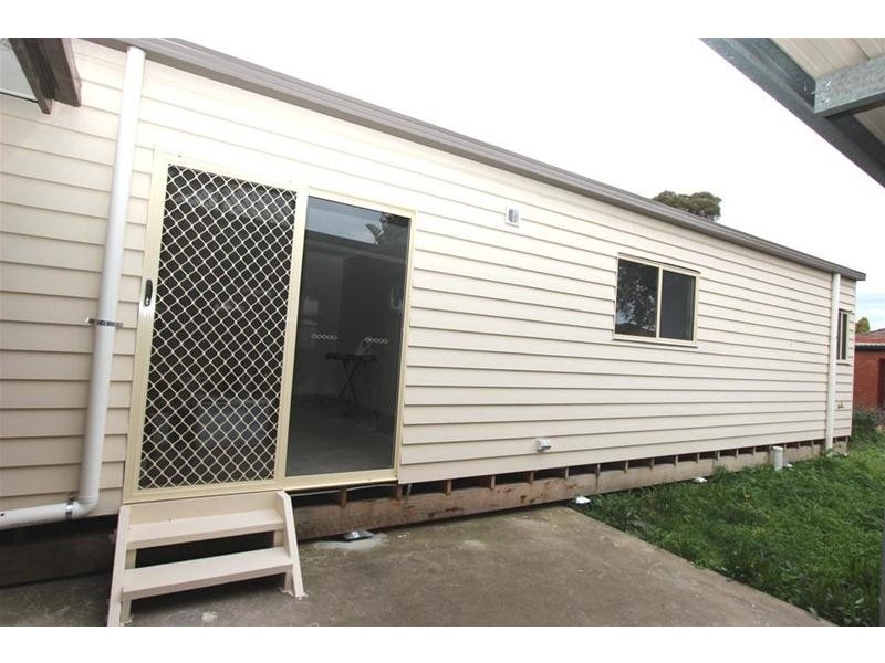 10A Mullhall Drive, St Albans VIC 3021