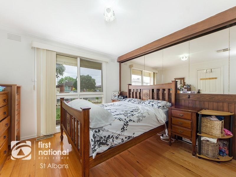 39 Pottenger Way, St Albans VIC 3021