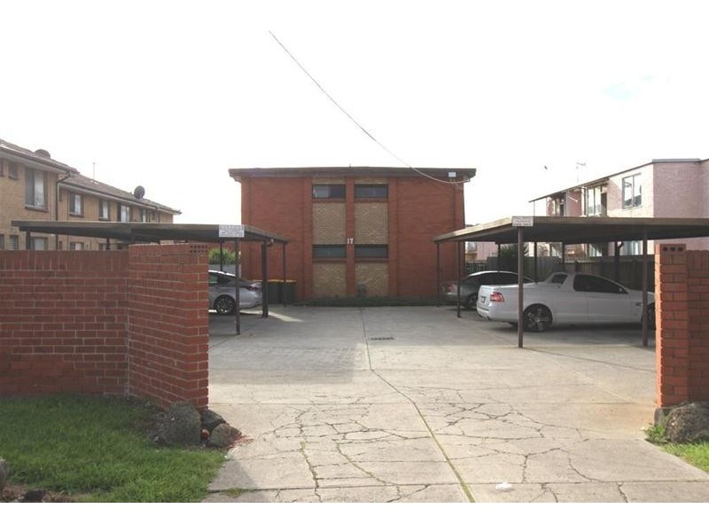 8/17 St Albans Road, St Albans VIC 3021