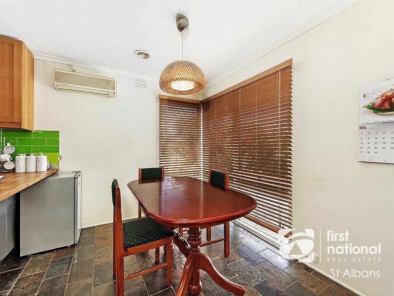 1 Garry Court, Kings Park VIC 3021
