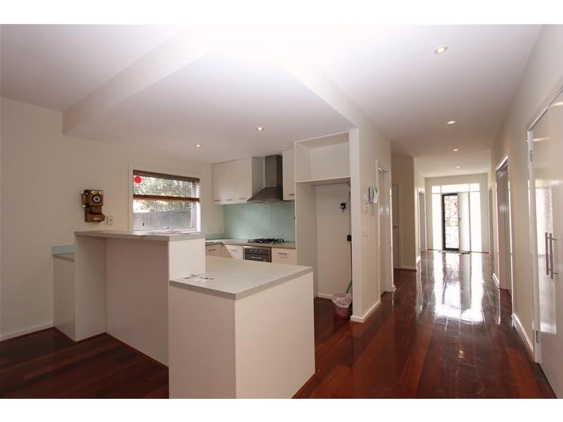 8 Lavender Park Road, Cairnlea VIC 3023