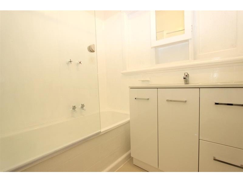 14 Eastcote Street, Sunshine North VIC 3020