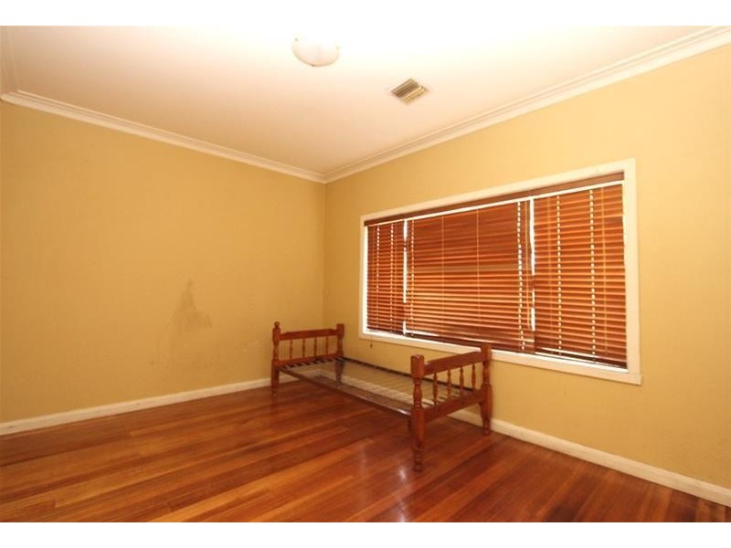 40 Clarke Avenue, St Albans VIC 3021