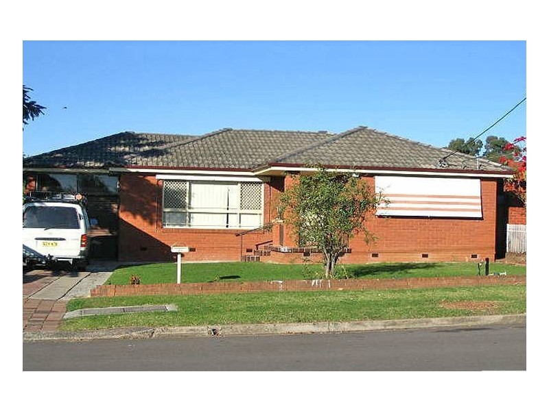 24 Hamersley Street, Fairfield West NSW 2165