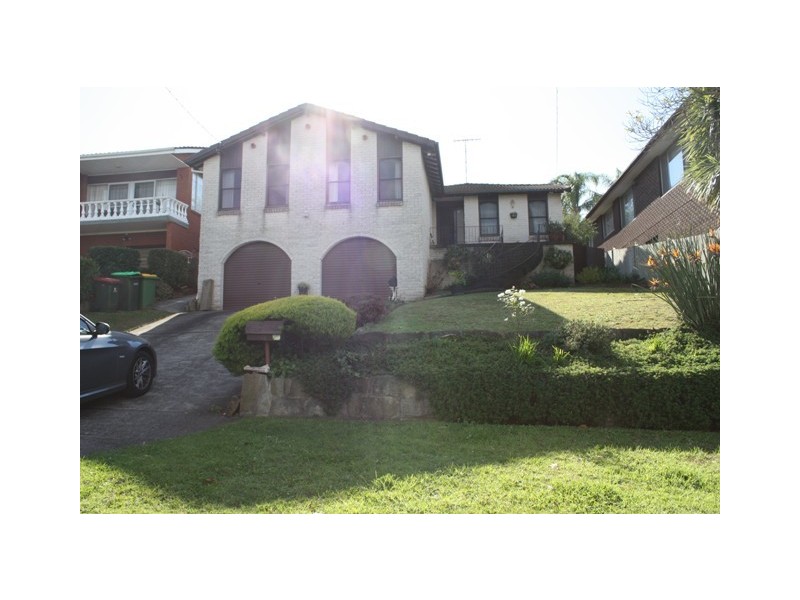 12 Caithness Crescent, Winston Hills NSW 2153