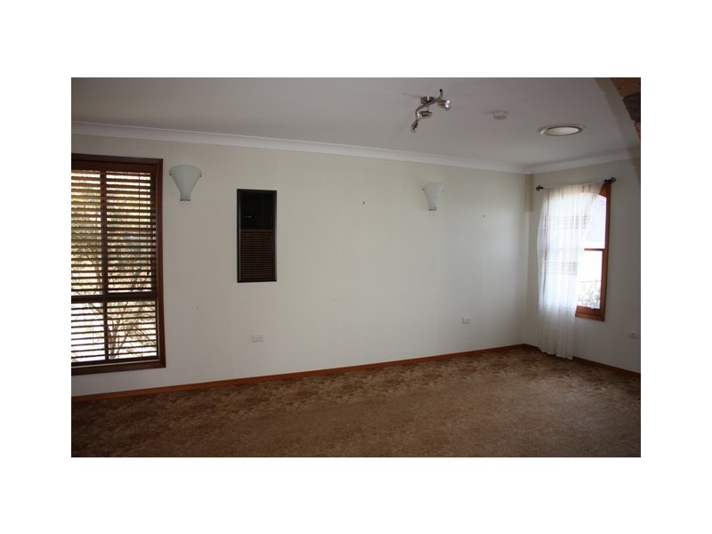 12 Caithness Crescent, Winston Hills NSW 2153