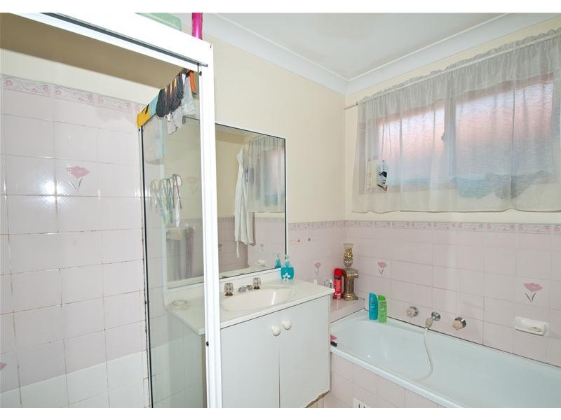 2/4 Avocet Place, Hinchinbrook NSW 2168