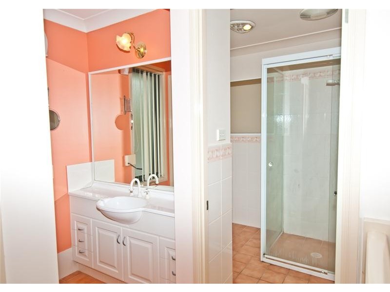 8 Rabett  Crescent, Horningsea Park NSW 2171