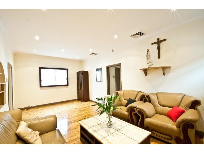 71 Illawarra Road, Marrickville NSW 2204