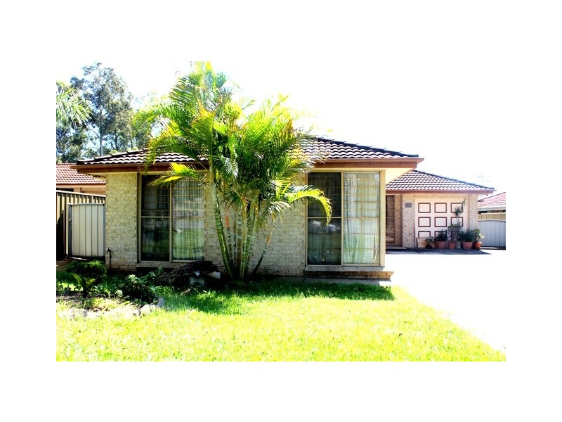 48 Bossley Road, Bossley Park NSW 2176