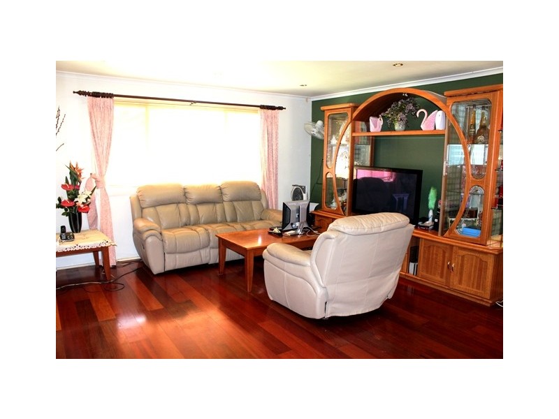 48 Bossley Road, Bossley Park NSW 2176