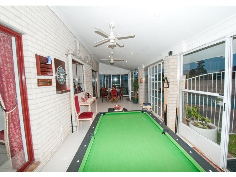 Fairfield West NSW 2165