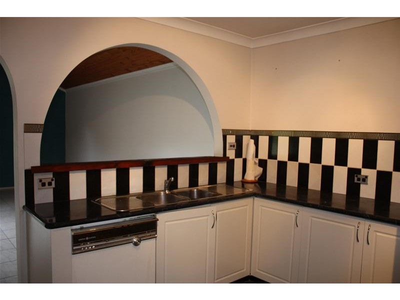 18 Hawkesburry Street, Fairfield West NSW 2165