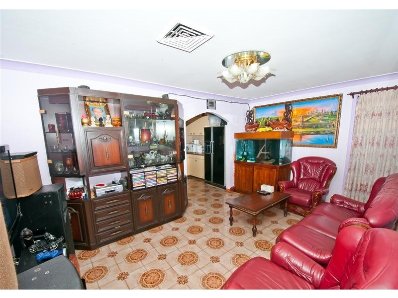 St Johns Park NSW 2176