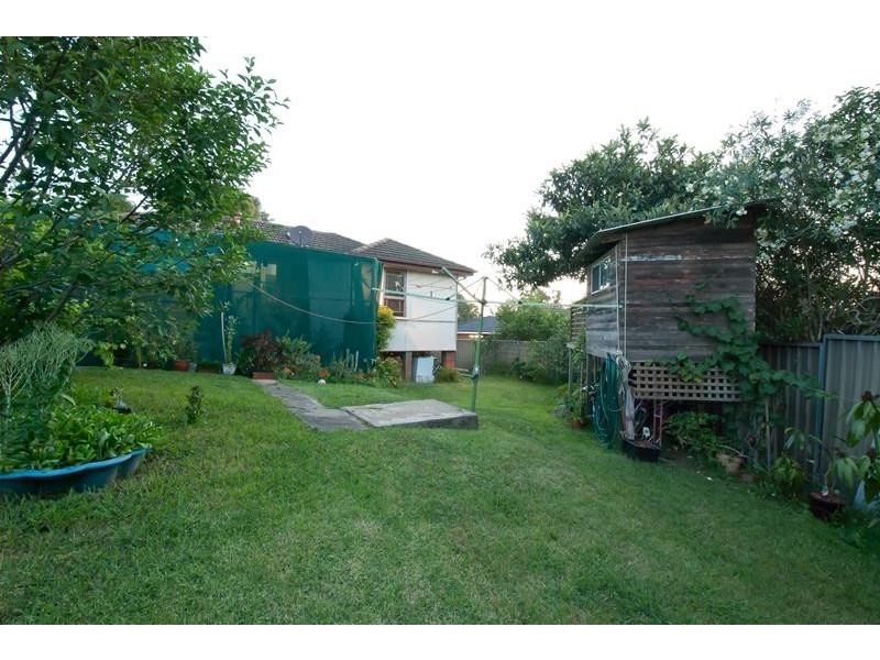 27 Russell Street, Mount Pritchard NSW 2170