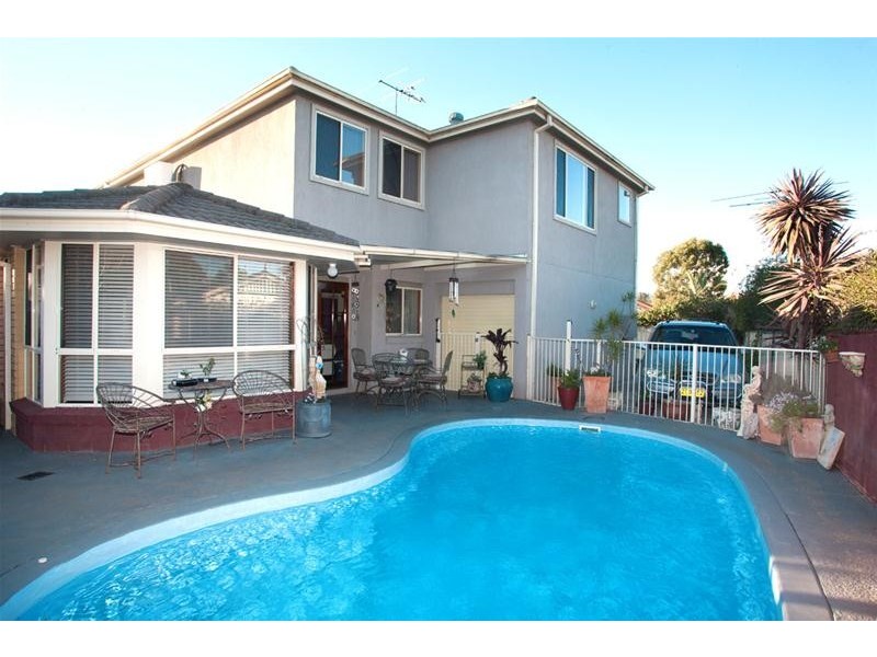 10 Angledool Avenue, Hinchinbrook NSW 2168