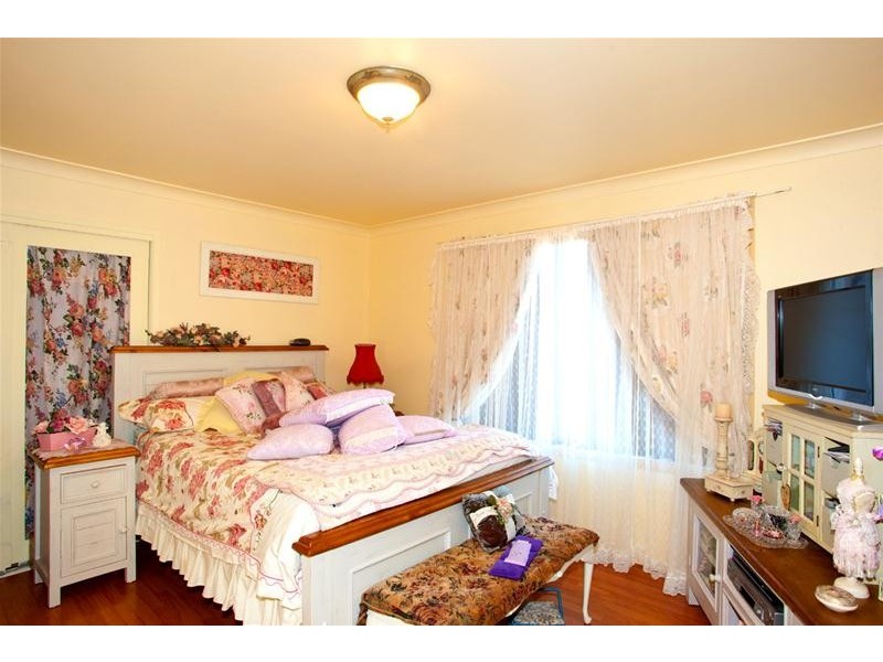 10 Angledool Avenue, Hinchinbrook NSW 2168