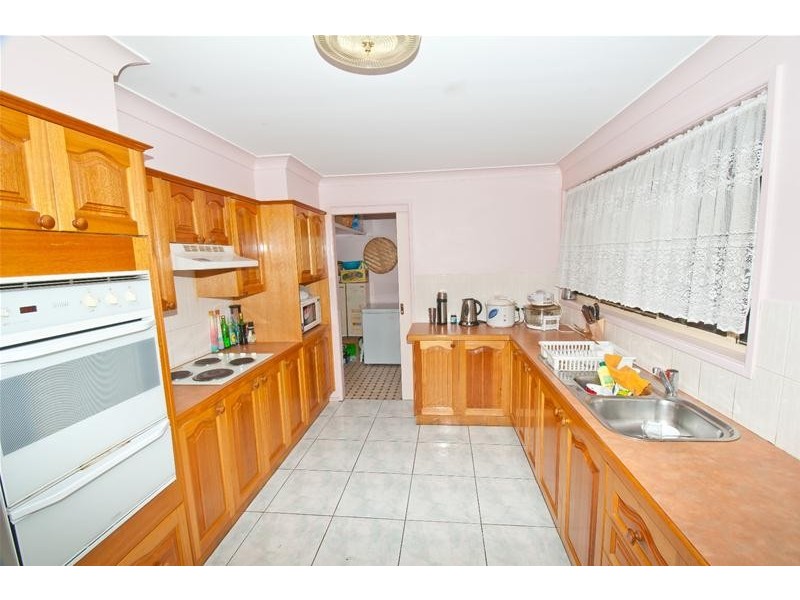 2 Rowany Close, Bonnyrigg NSW 2177