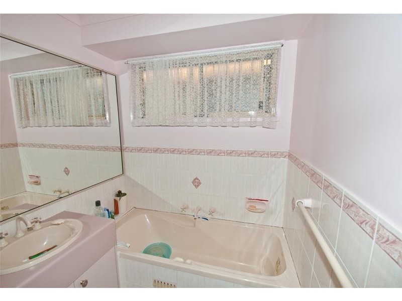 2 Rowany Close, Bonnyrigg NSW 2177