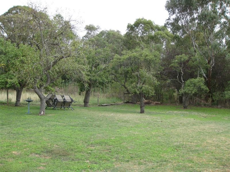 13 Hamilton Road, Springton SA 5235