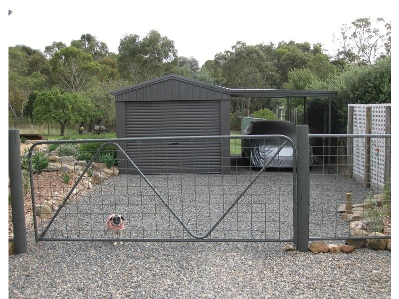 13 Hamilton Road, Springton SA 5235