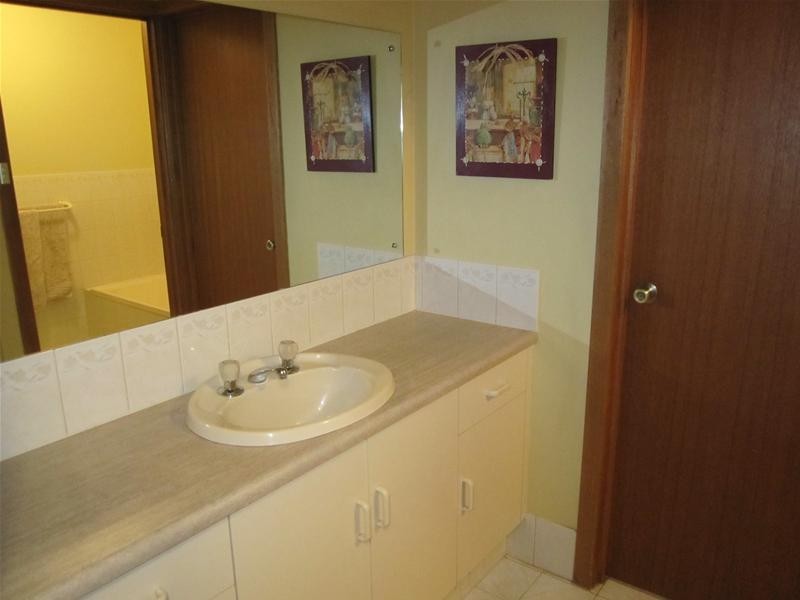 18 Mitchell Court, Williamstown SA 5351