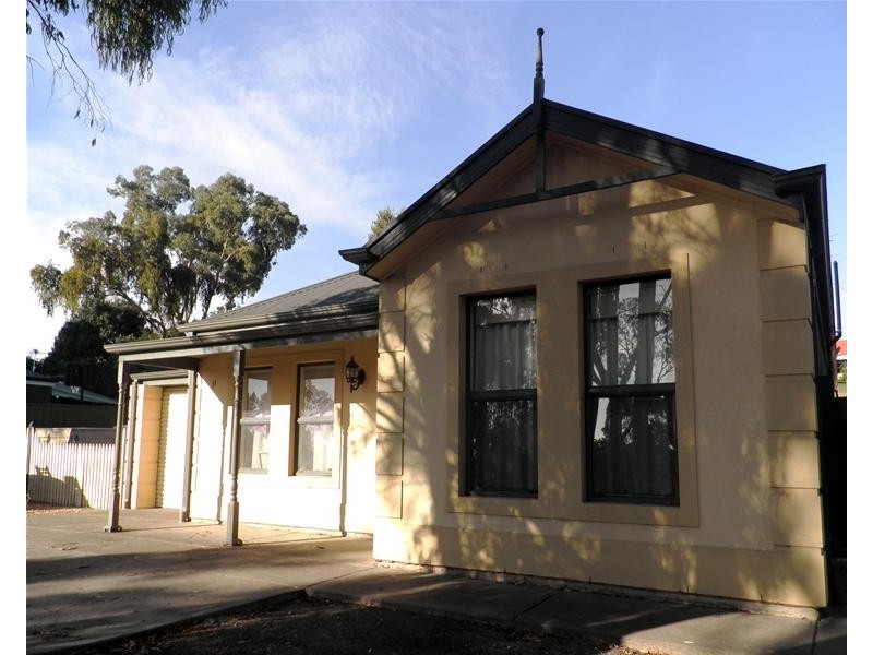 11 Robert Rankine Road, Williamstown SA 5351