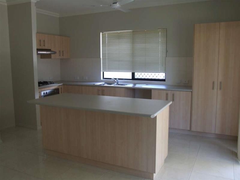 2/7 Greybox Cresent, Kununurra WA 6743