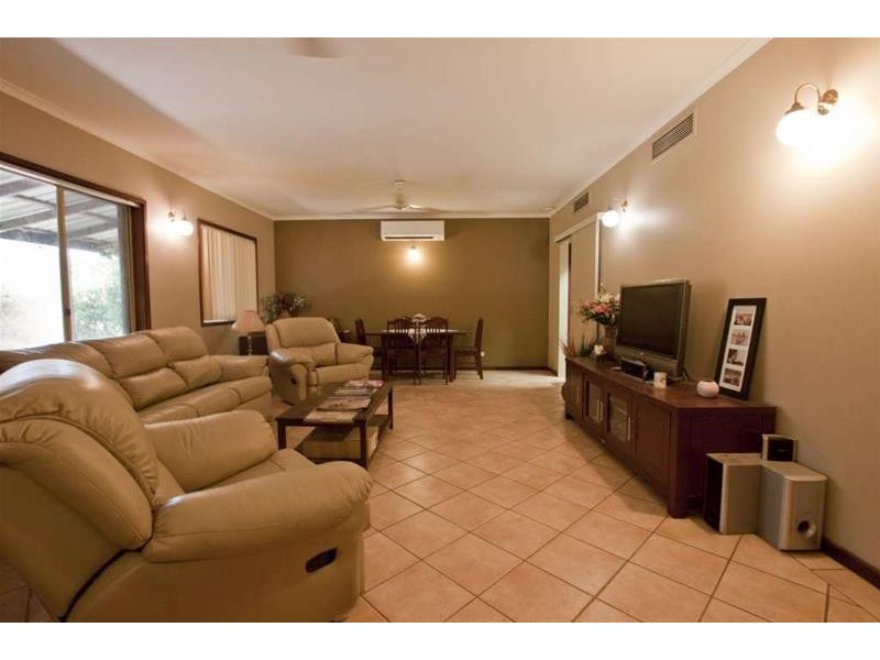 15 Eucalyptus Close, Kununurra WA 6743