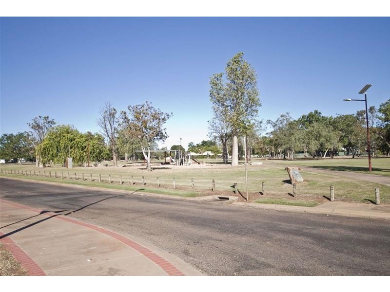 1 Barding Loop, Kununurra WA 6743