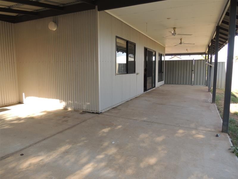 4 Derrinding Way, Kununurra WA 6743