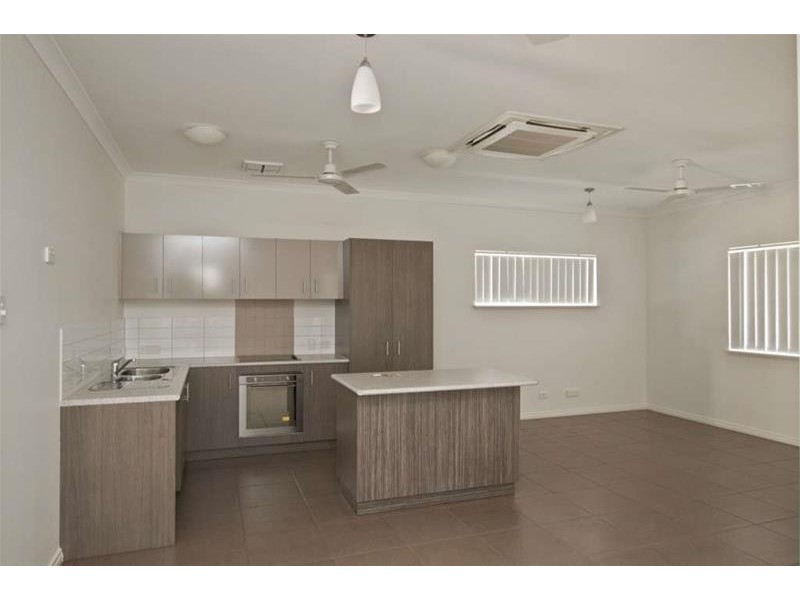 2/9 Silverbox Avenue, Kununurra WA 6743