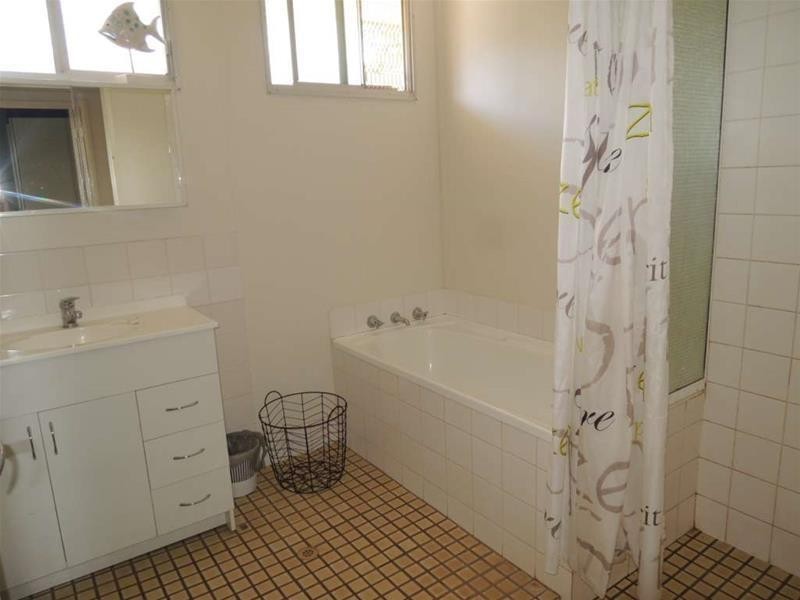 26 Poincettia Way, Kununurra WA 6743