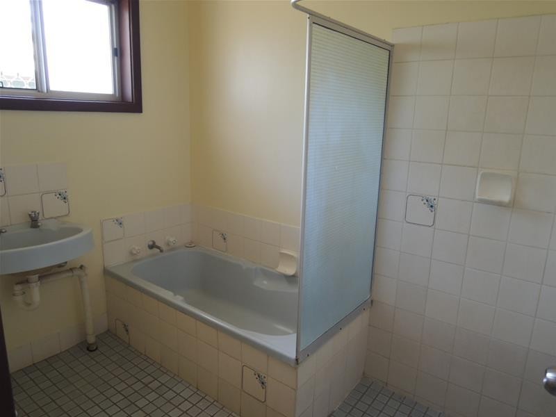 2 Lemonwood Way, Kununurra WA 6743