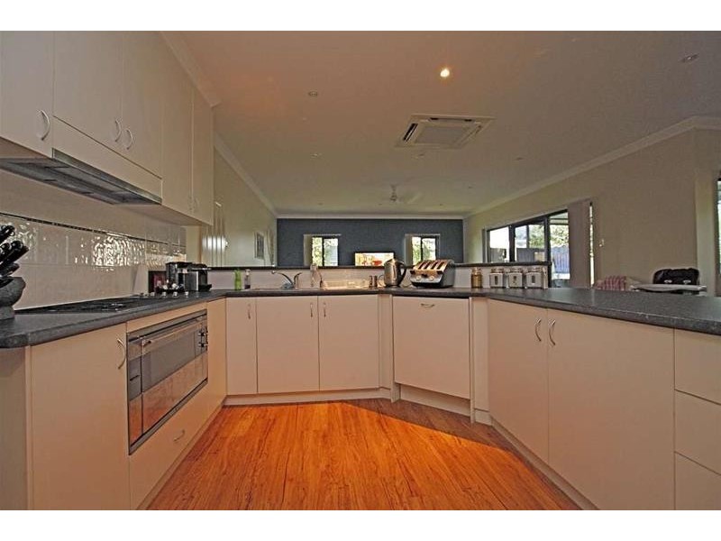 2 Emu Apple Street, Kununurra WA 6743