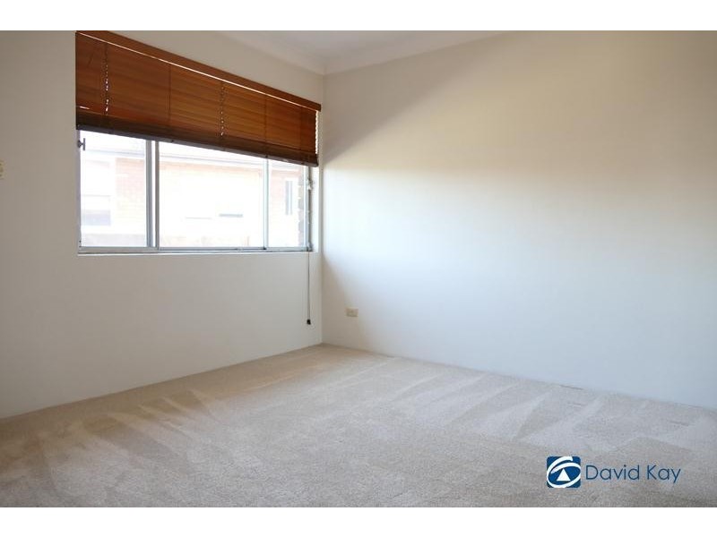 4/20a Unara Street, Campsie NSW 2194