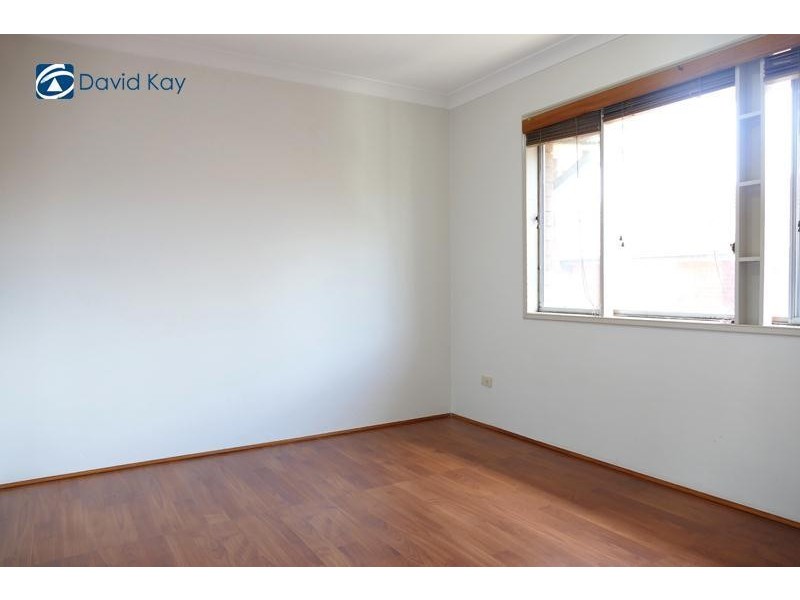 4/20a Unara Street, Campsie NSW 2194