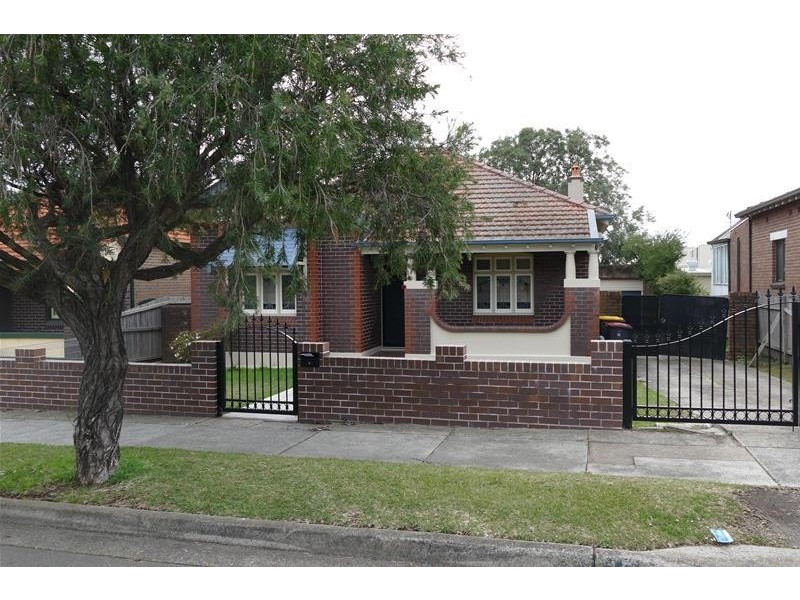 15 Adelaide Street, Belmore NSW 2192