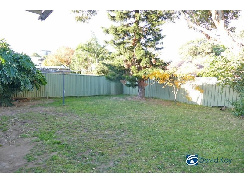 76 Canarys Road, Roselands NSW 2196