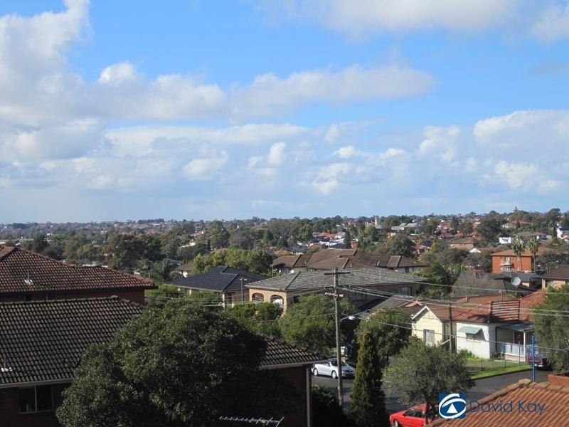 10/17-19 Phillip Street, Roselands NSW 2196