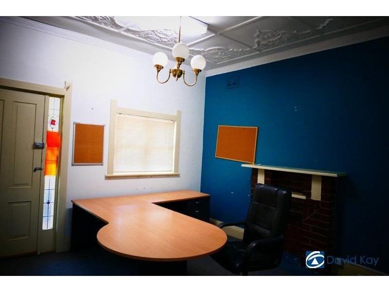 32 South Parade, Campsie NSW 2194