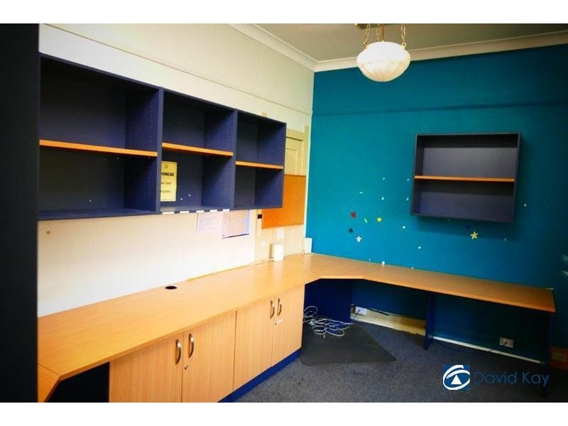 32 South Parade, Campsie NSW 2194