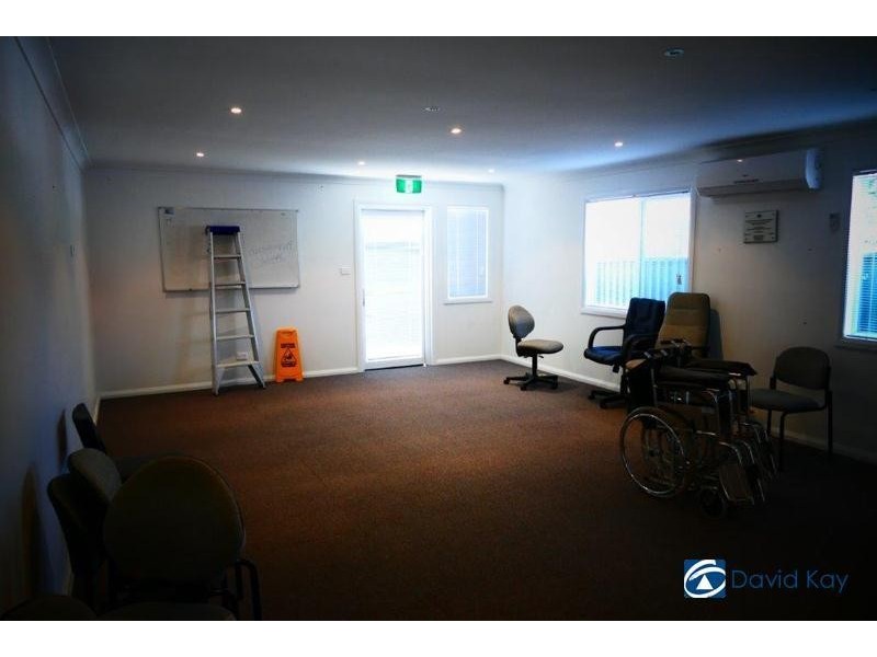 32 South Parade, Campsie NSW 2194