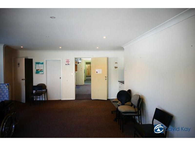 32 South Parade, Campsie NSW 2194