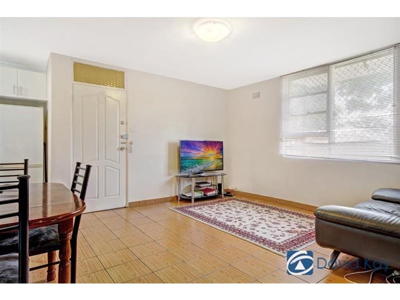 8/10 Renown Avenue, Wiley Park NSW 2195