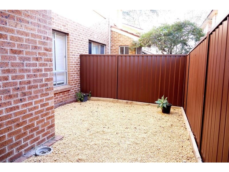 1/27 North Parade, Campsie NSW 2194